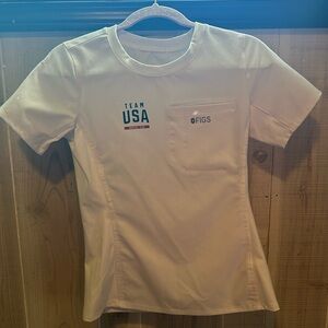 FIGS USA scrub t shirt